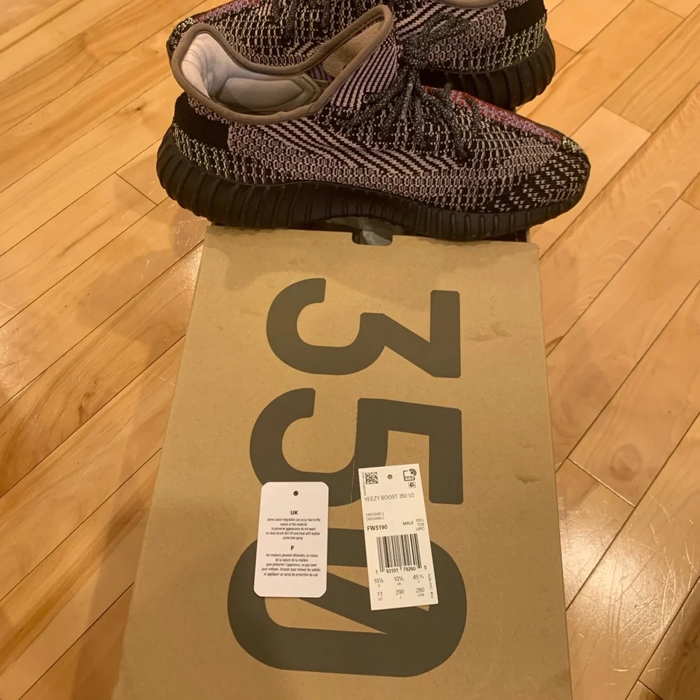 Yeezy Yecheil Non-reflective - Picture 11 of 12